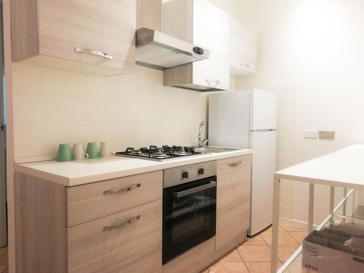 Mistrangelohome 3 - Appartamento In Pieno Centro Savona Bagian luar foto